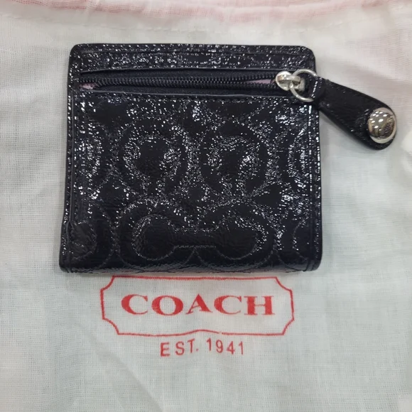 EUC COACH Patent Leather Small Wallet - Picture 2 of 5